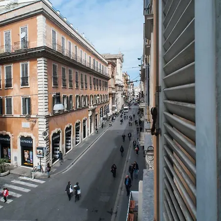 Апартаменты Santa Cecilia In Via Del Corso